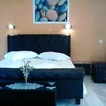 Noula Studio Aparthotel *