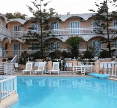 Noula Studio Apartmanhotel Argászi