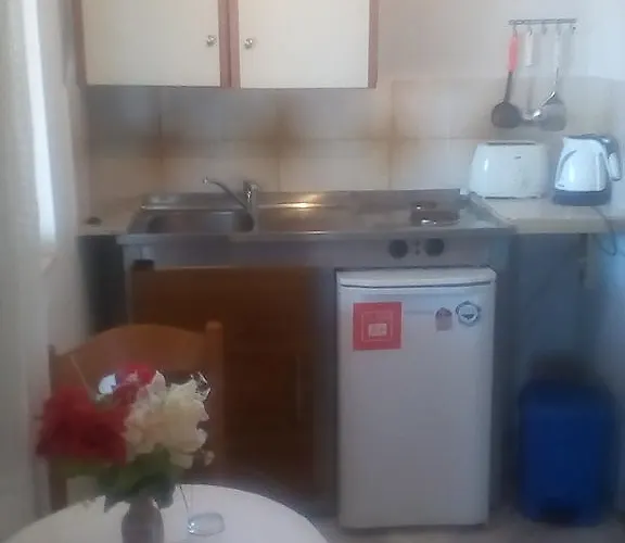 Noula Studio Appart hôtel *